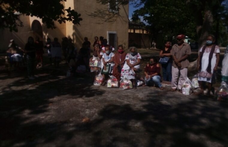 Organización cristiana entrega apoyos en Ticuch