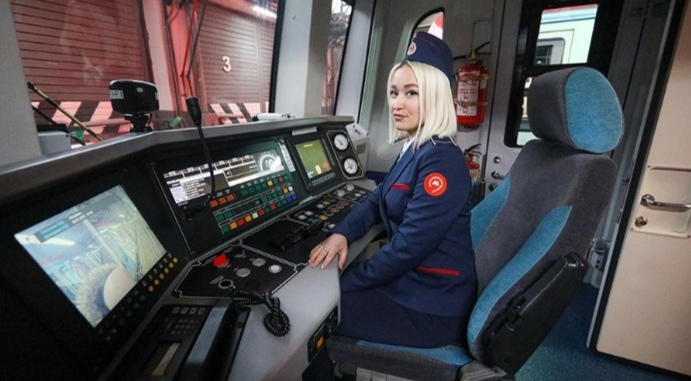 El metro de Moscú vuelve a tener mujeres conductoras