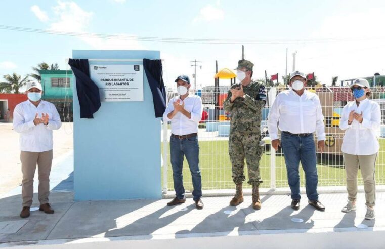 Mauricio Vila inaugura el renovado malecón de Río Lagartos