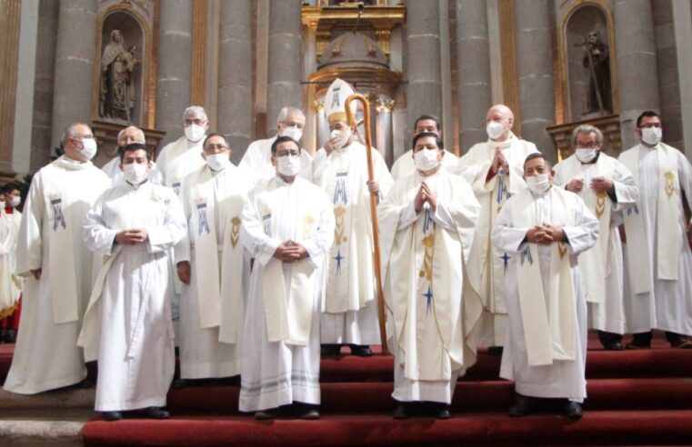 Iglesia pide que se vacune contra Covid-19 a los sacerdotes