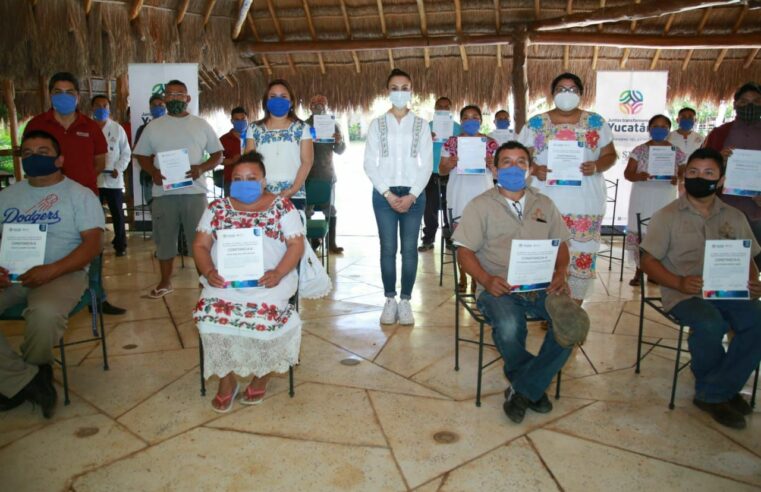 Con capacitación, se respalda a los yucatecos para que puedan concretar su colocación laboral