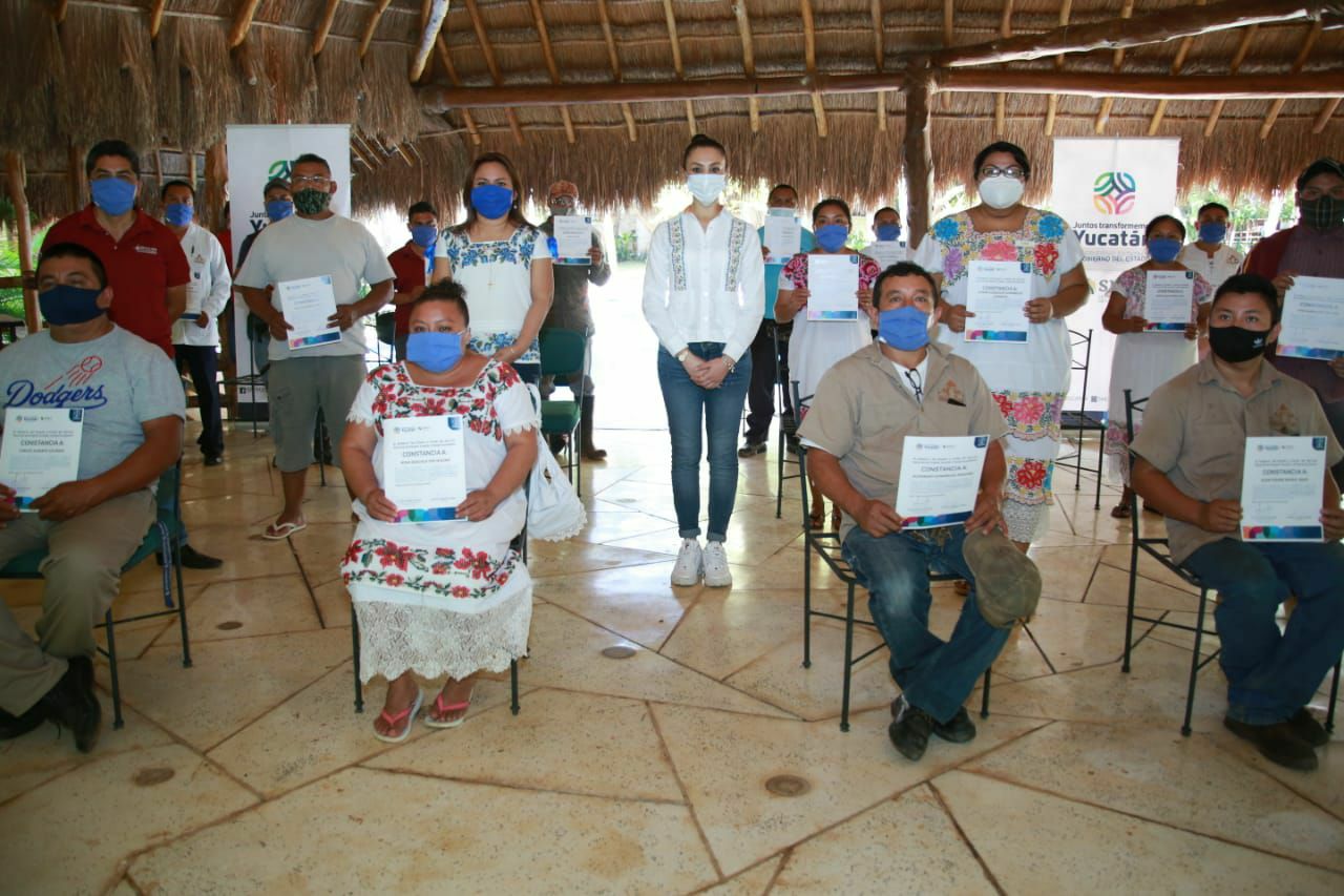 Con capacitación, se respalda a los yucatecos para que puedan concretar su colocación laboral