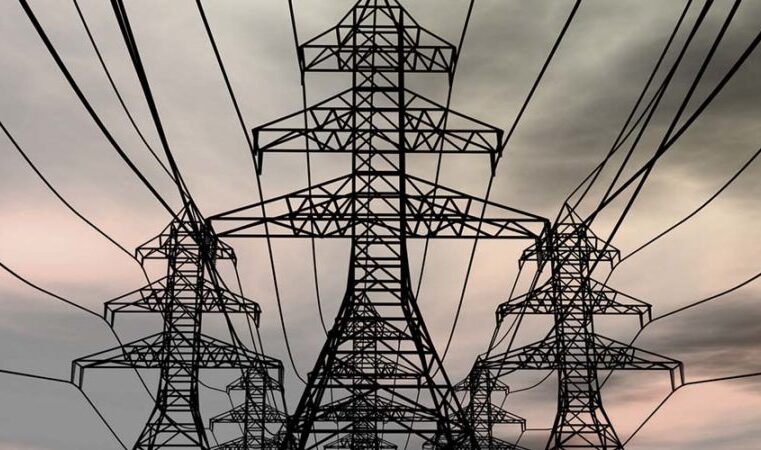 La reforma eléctrica de López Obrador es un salto al vacío, asegura el PAN