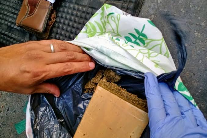 Lo dejan libre pese a que llevaba 3 kilos de marihuana en un auto del año