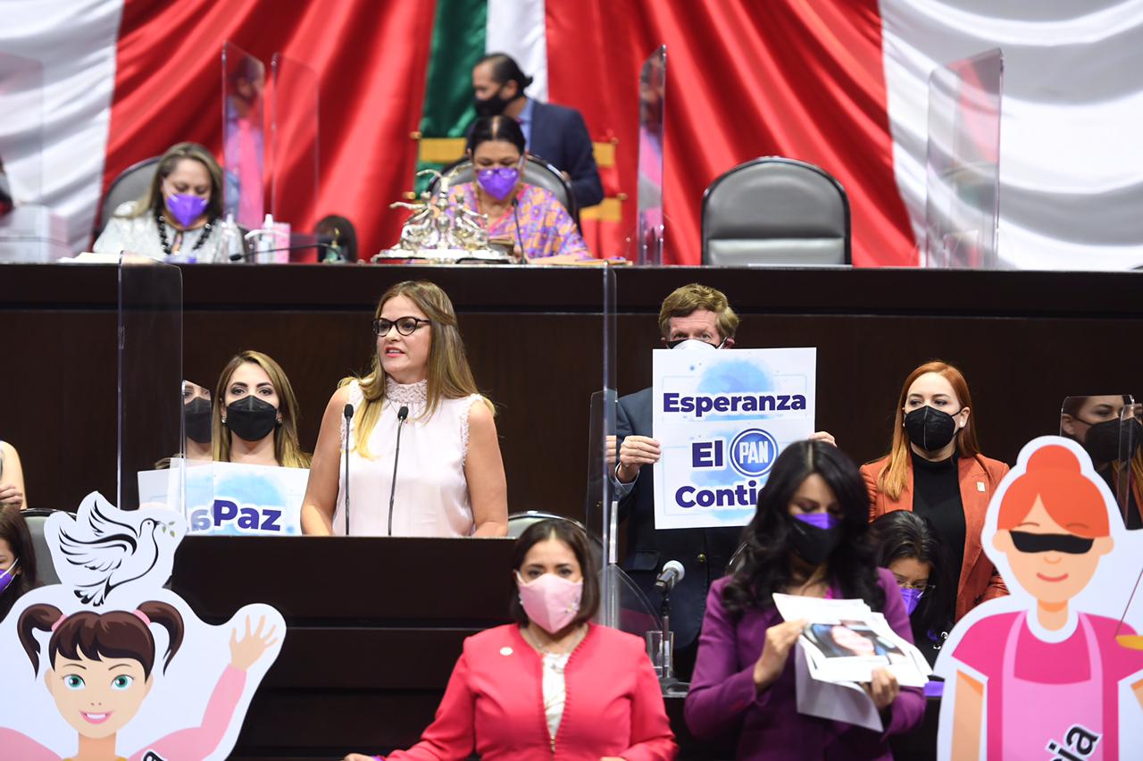 Alza la voz Cecilia Patrón por las mujeres de México