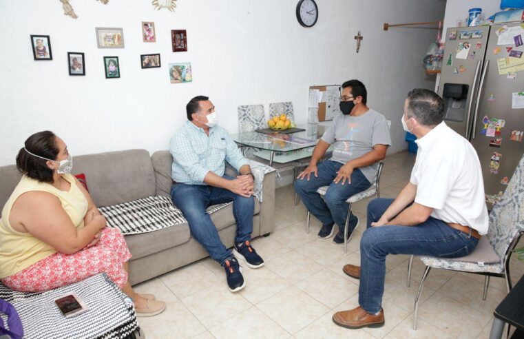 Ciudadanos cumplidos con el pago del predial constatan beneficios de “Casa Segura”