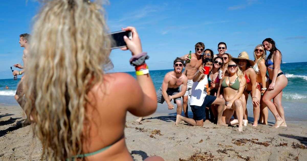 Universidad de EU ofrece dinero a sus alumnos para que no viajen a Yucatán de «Spring break»