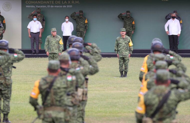 Atestigua Mauricio Vila ceremonia de cambio de mando en la X Región Militar