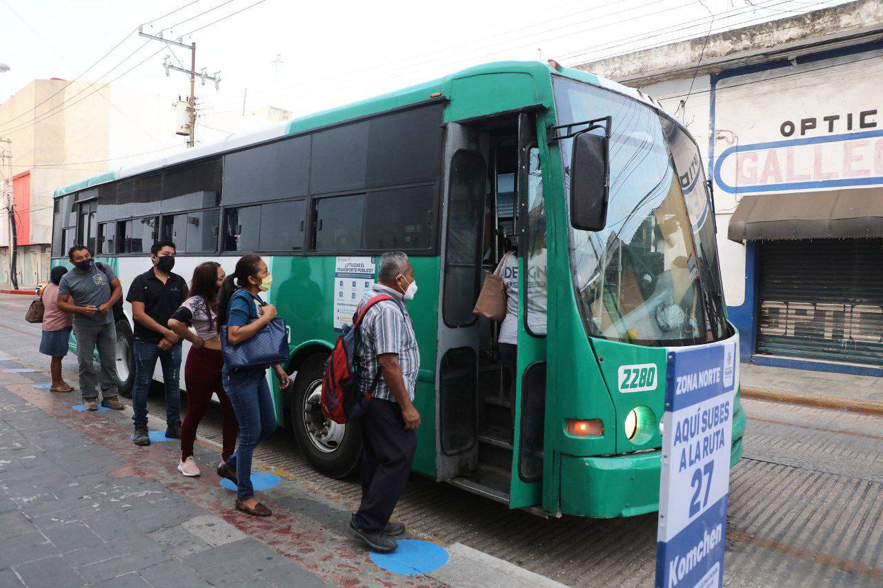 Sin contratiempos, acercan paraderos de autobuses en el centro de Mérida