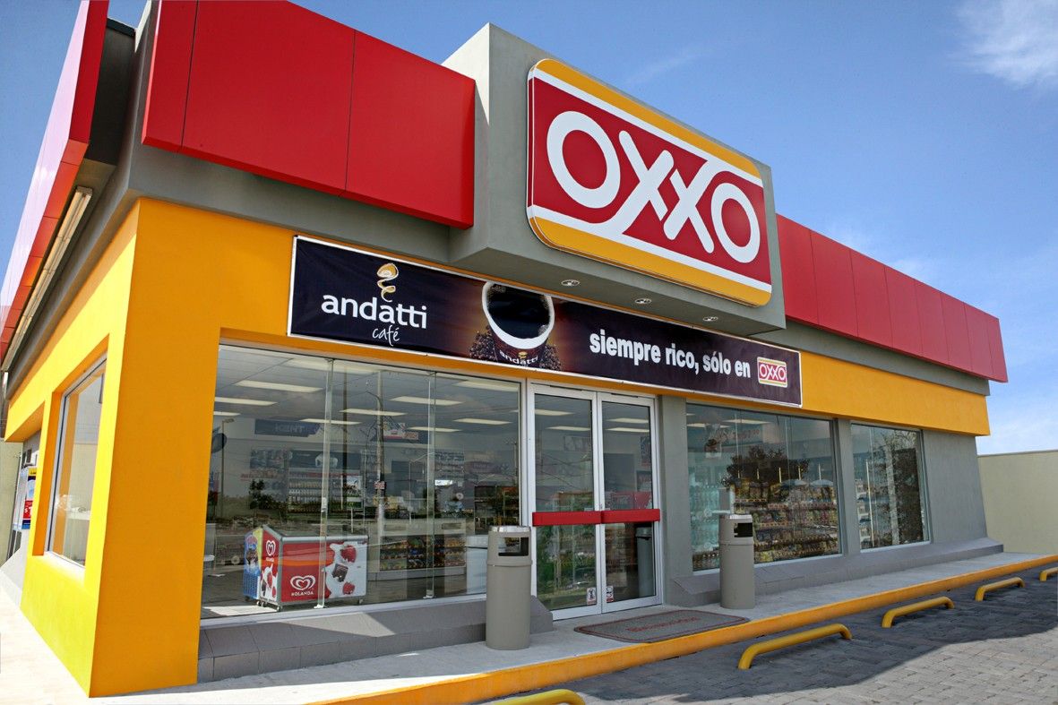 La CFE asegura que con lo que Oxxo no paga de consumo se vacunaría a todos los adultos mayores de Yucatán