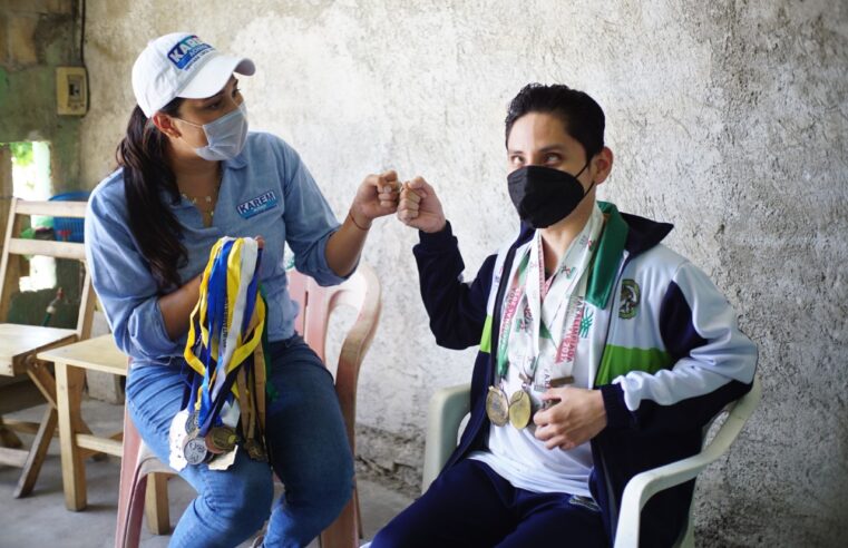 KAREM ACHACH REFRENDA SU COMPROMISO CON LOS JÓVENES Y EL DEPORTE