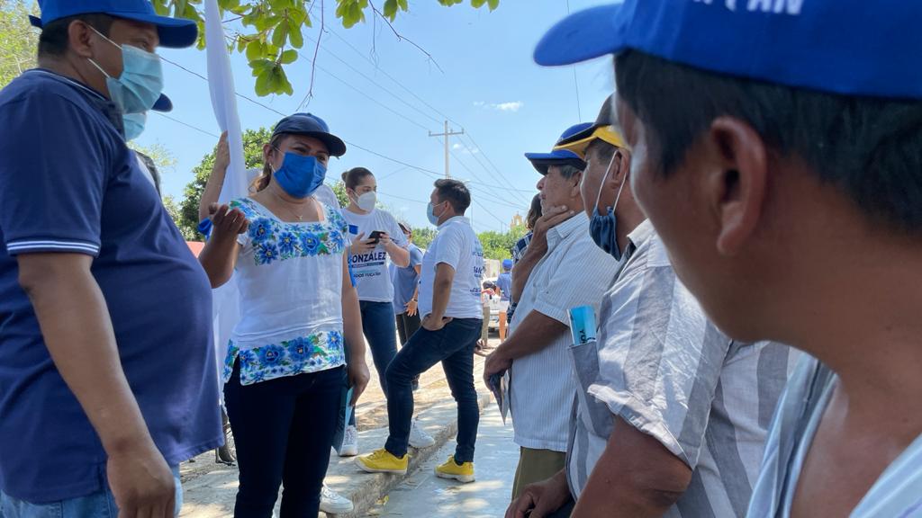 Recorre Carmita 8 municipios en 4 días campaña