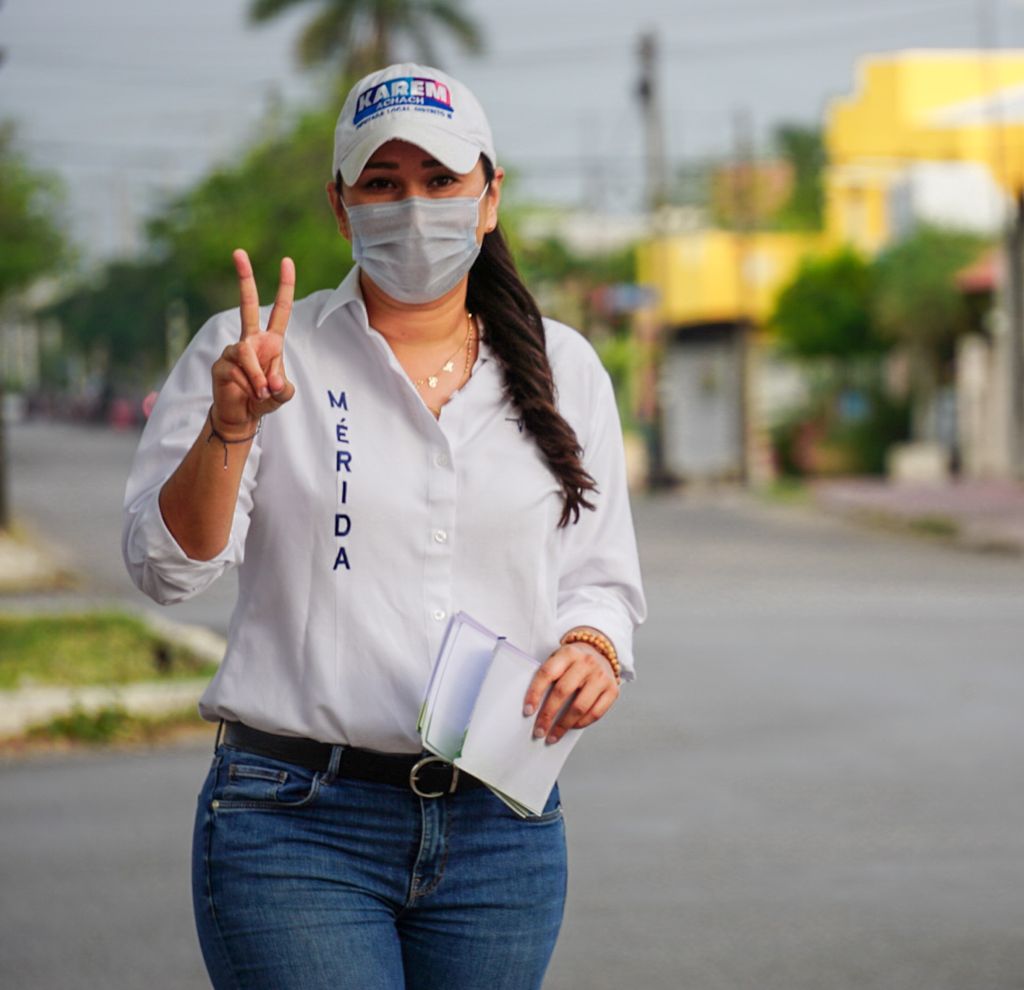 Karem Achach emprende acciones a favor del medio ambiente