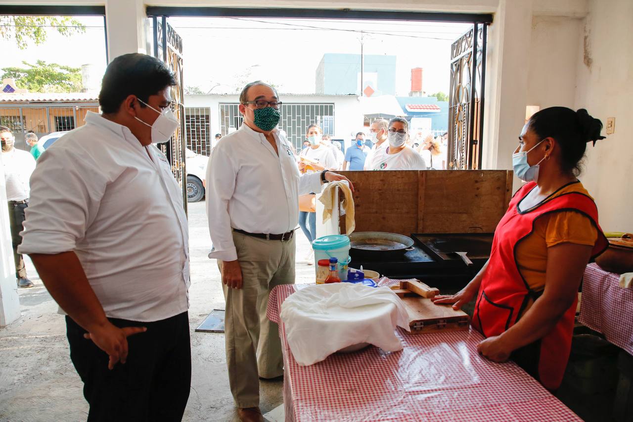 Ramírez Marín busca detener recibos excesivos de luz