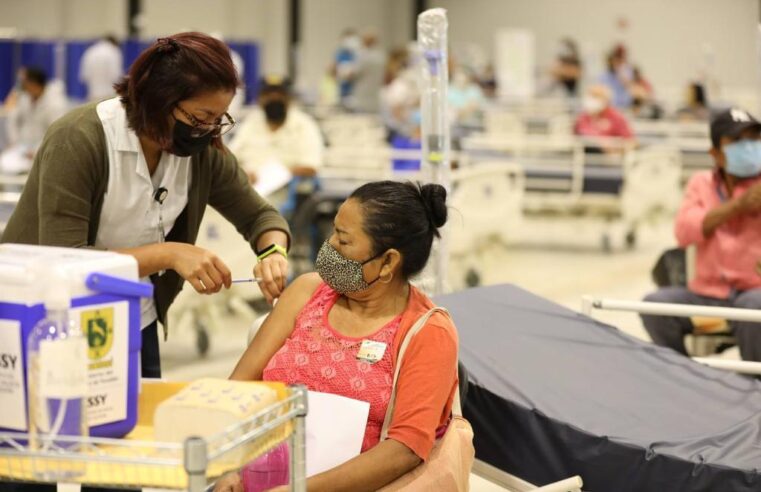 Llaman a evitar aglomeraciones en los módulos de vacunación contra Covid-19 en Mérida