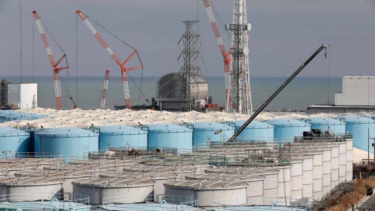 Japón arrojará al mar agua de desechos nucleares de Fukushima