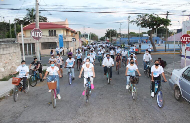 Abril Ferreyro sale a montar bicicleta por el II DIstrito
