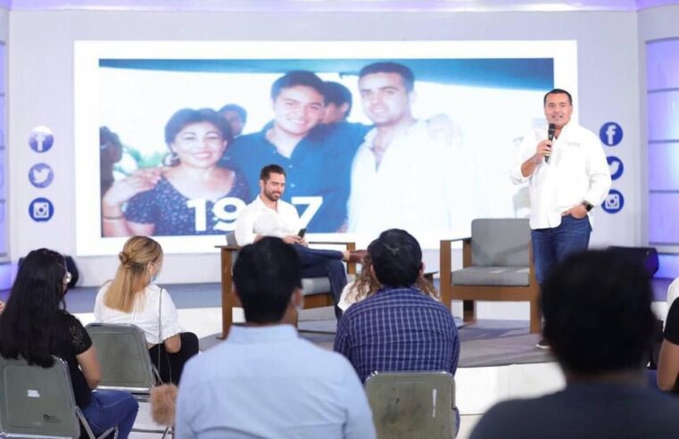 De ustedes depende el futuro de Mérida, señala Renán Barrera a primeros votantes