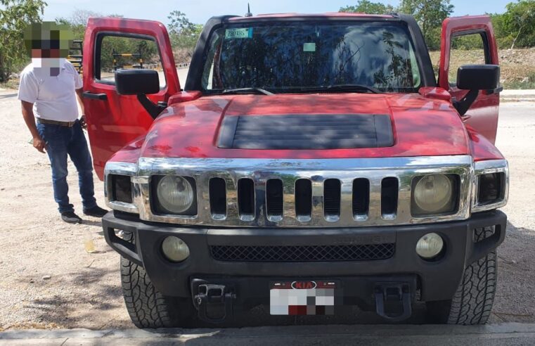 La SSP asegura una Hummer y va tras banda de «robacoches»