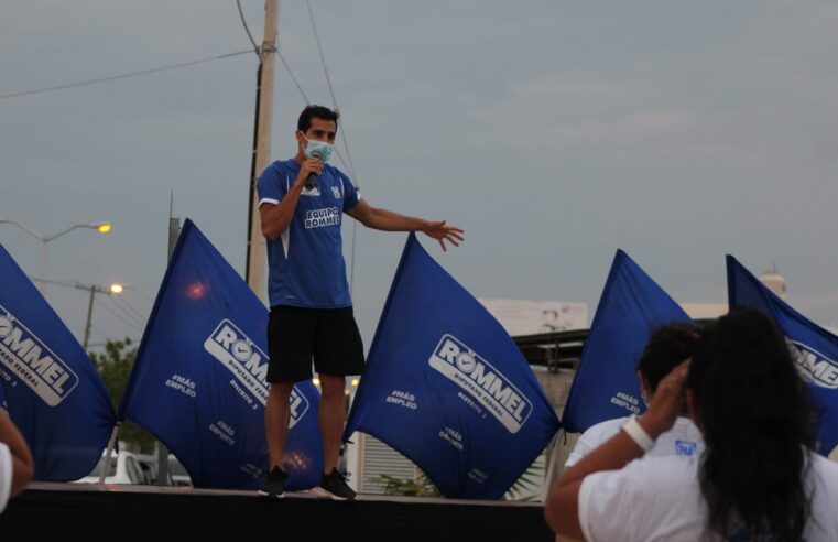 Equipo Rommel reactiva espacios públicos en colonias del tercer distrito federal