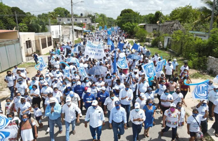 Yaxcabá se pinta de azul