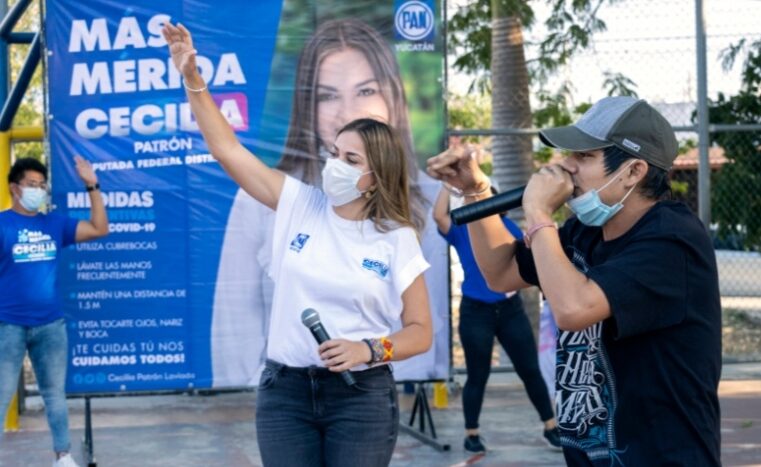 Pactan jóvenes con Cecilia Patrón trabajar por sitios de esparcimiento