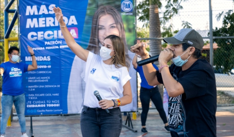 Pactan jóvenes con Cecilia Patrón trabajar por sitios de esparcimiento