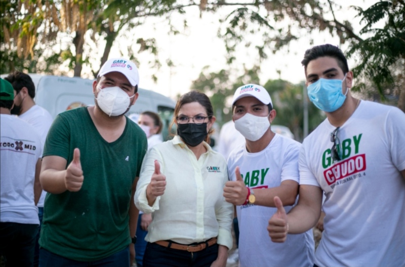 Gaby Cejudo se compromete a formar emprendedores desde las escuelas.