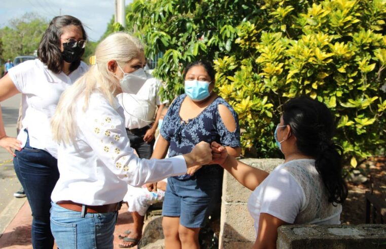 Propone Verónica Camino gestionar programas de apoyo a la educación