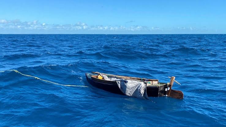 Pescadores progreseños rescatan a cuatro balseros cubanos