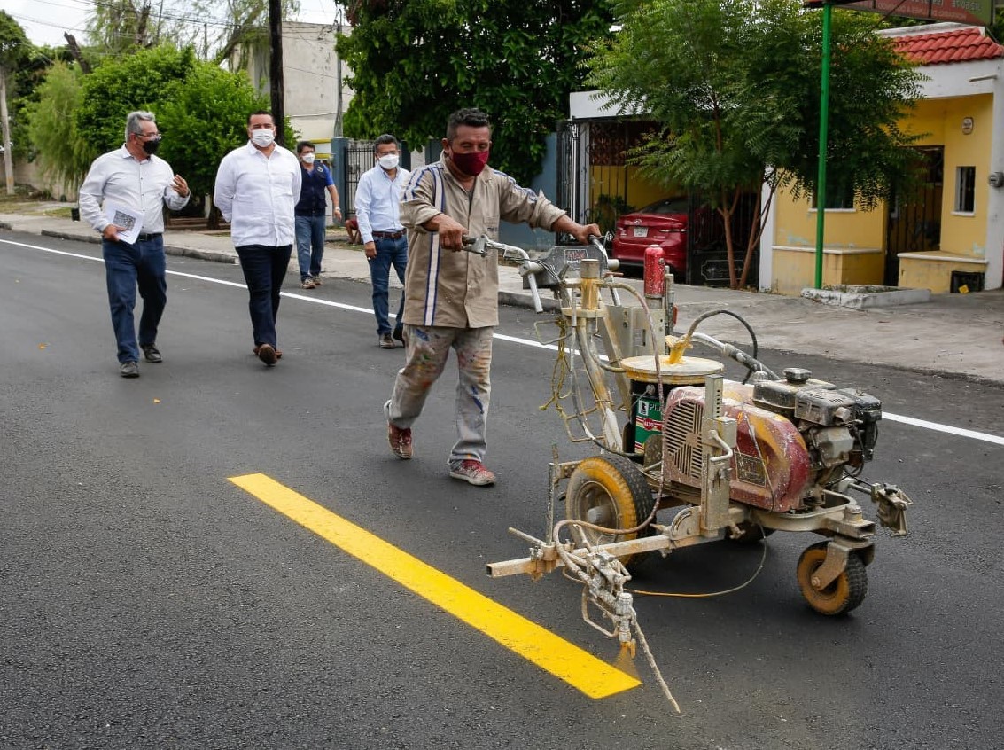 Juntos seguimos dotando a Mérida de infraestructura urbana, asegura Renán Barrera