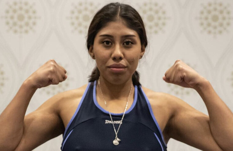 Boxeadora mexicana queda en estado crítico tras ser noqueada en Canadá