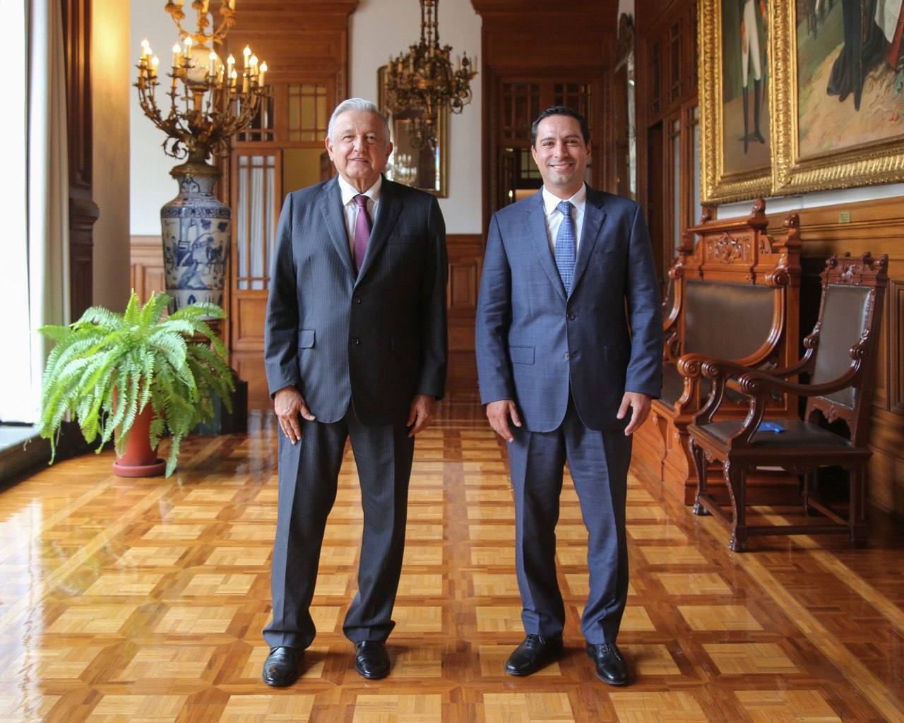 Mauricio Vila  se reúne con el presidente López Obrador