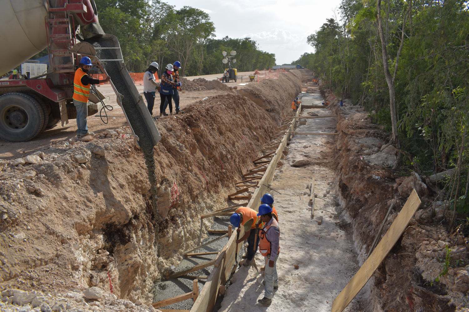 Concluye la construcción de la fábrica de durmientes para el Tren Maya