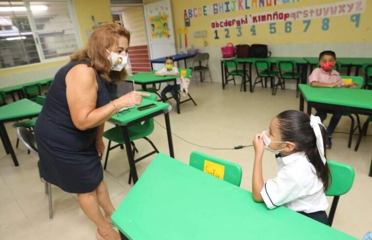 Buena afluencia de alumnos y maestros a las clases presenciales en Yucatán