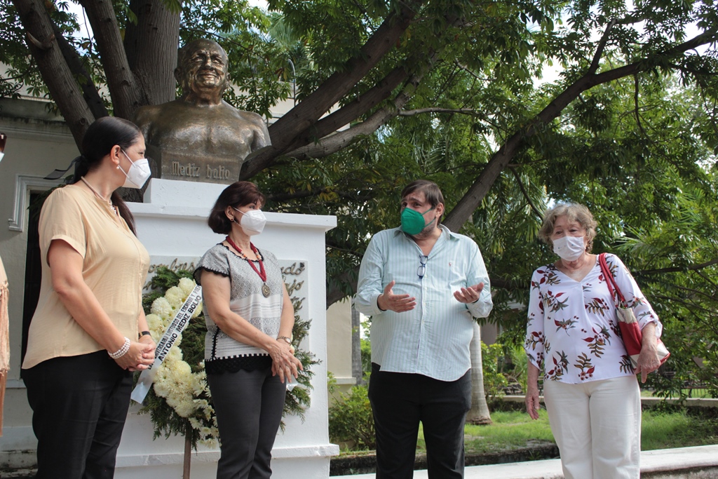 Recuerdan el gran legado de Antonio Mediz Bolio en Yucatán