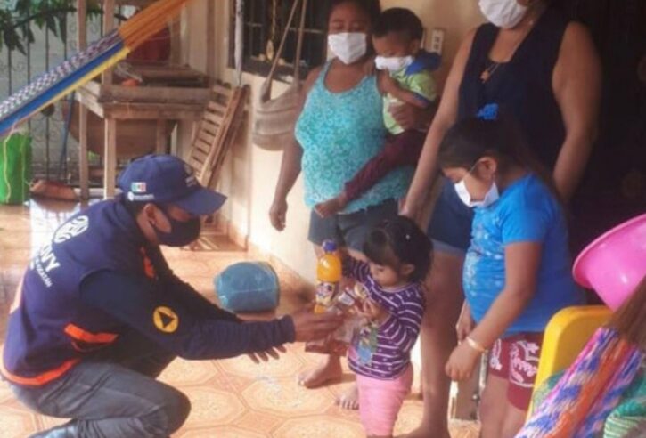 Familias afectadas por inundaciones continúan recibiendo apoyo del Gobierno del Estado