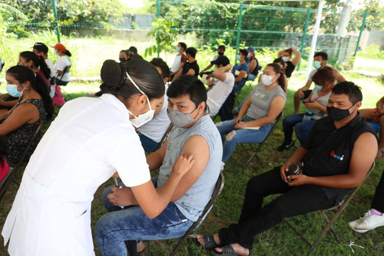 A partir del lunes, jóvenes de 18 a 29 años recibirán segundas dosis contra el Coronavirus