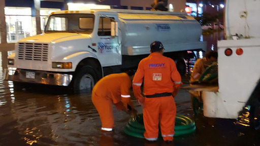 Intensas tareas de absorción y desazolve, tras fuertes lluvias en Mérida