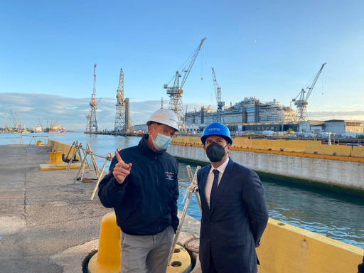 Visita  Mauricio Vila  astilleros y empresas  fabricantes de barcos y cabinas navales