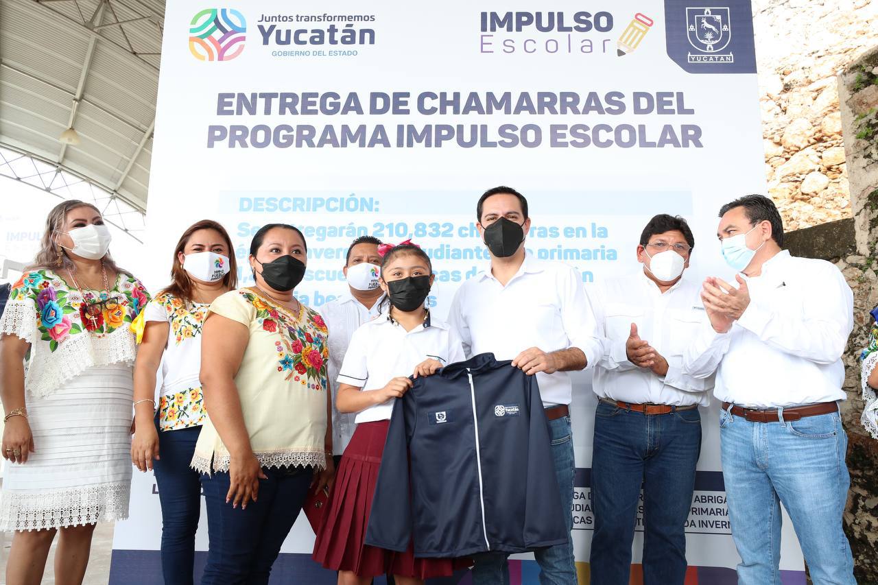 Gobierno del Estado protege del frío a estudiantes del sur de Yucatán