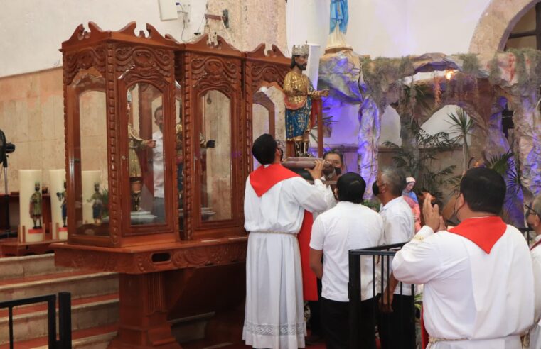 Con gran devoción bajan a los Reyes de Tizimín