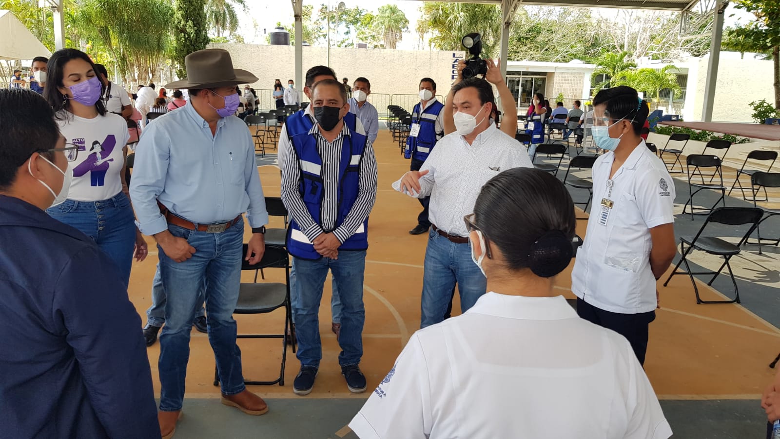 Se vacunan más de 36 mil trabajadores de la educación