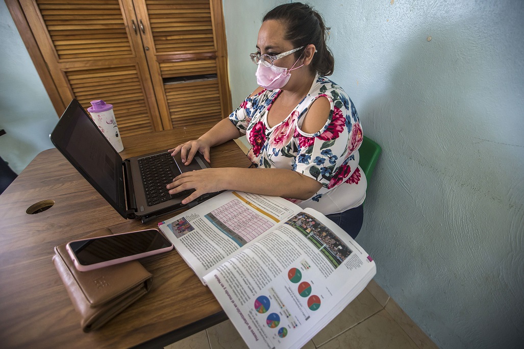 Más de 50 mil maestros y auxiliares recibirá la vacuna Moderna en Yucatán