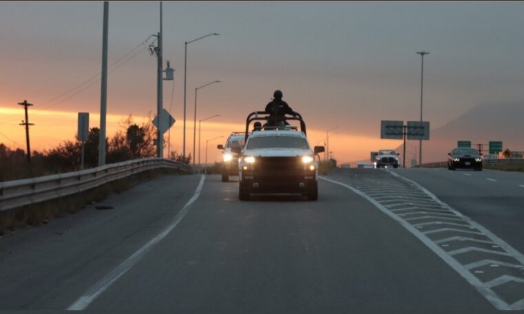 Atacan a balazos a un guiador en la carretera a Cancún