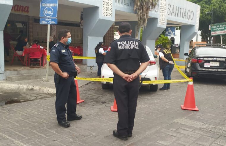 Localizan estacionado en el centro de Mérida un auto robado en Progreso