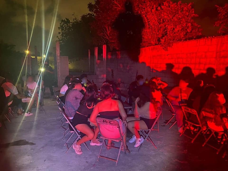 Suspenden fiesta clandestina en Kanasín: había alcohol, drogas y show de adultos