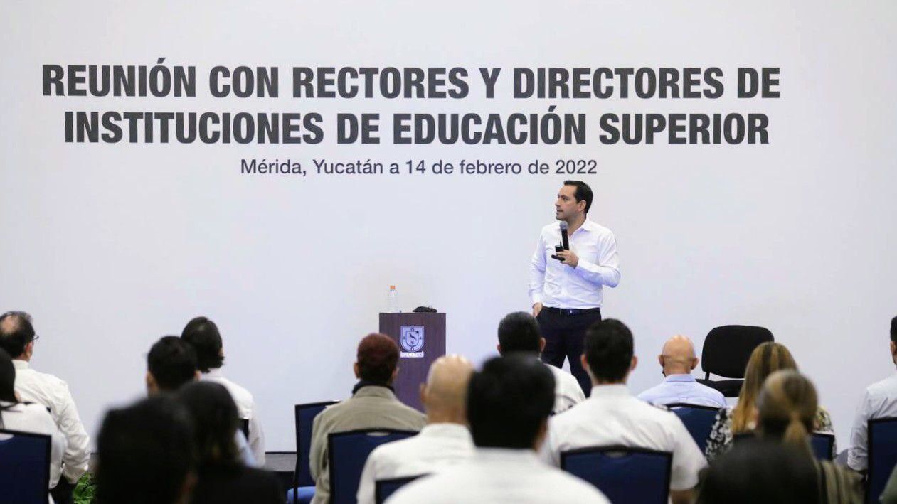 Dialoga Mauricio Vila con directores y rectores de universidades yucatecas