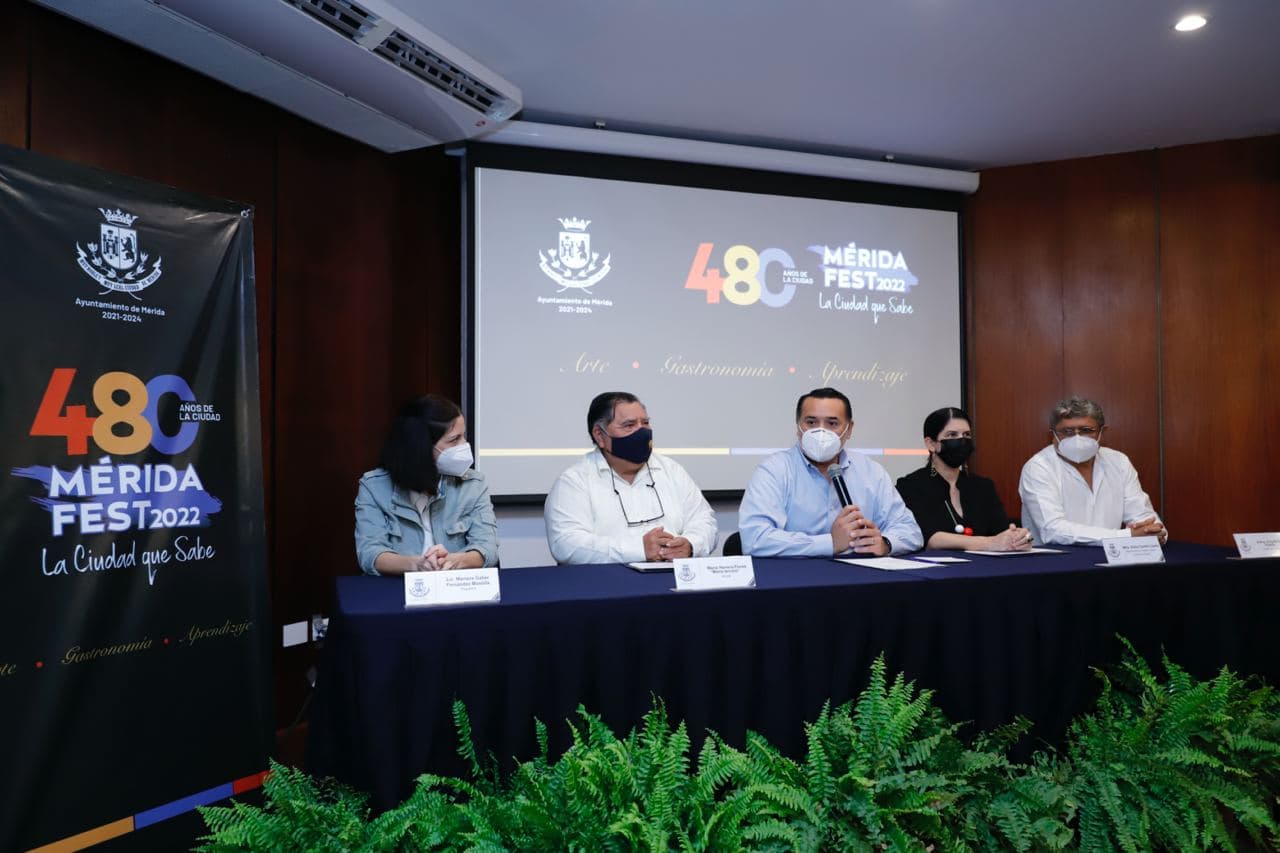 Peresentan a galardonados en Interpretación Gastronómica y Composición de Trova