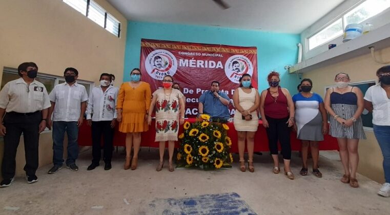 Sheila Castro Castillo toma posesión como nueva dirigente de la CIOAC Mérida